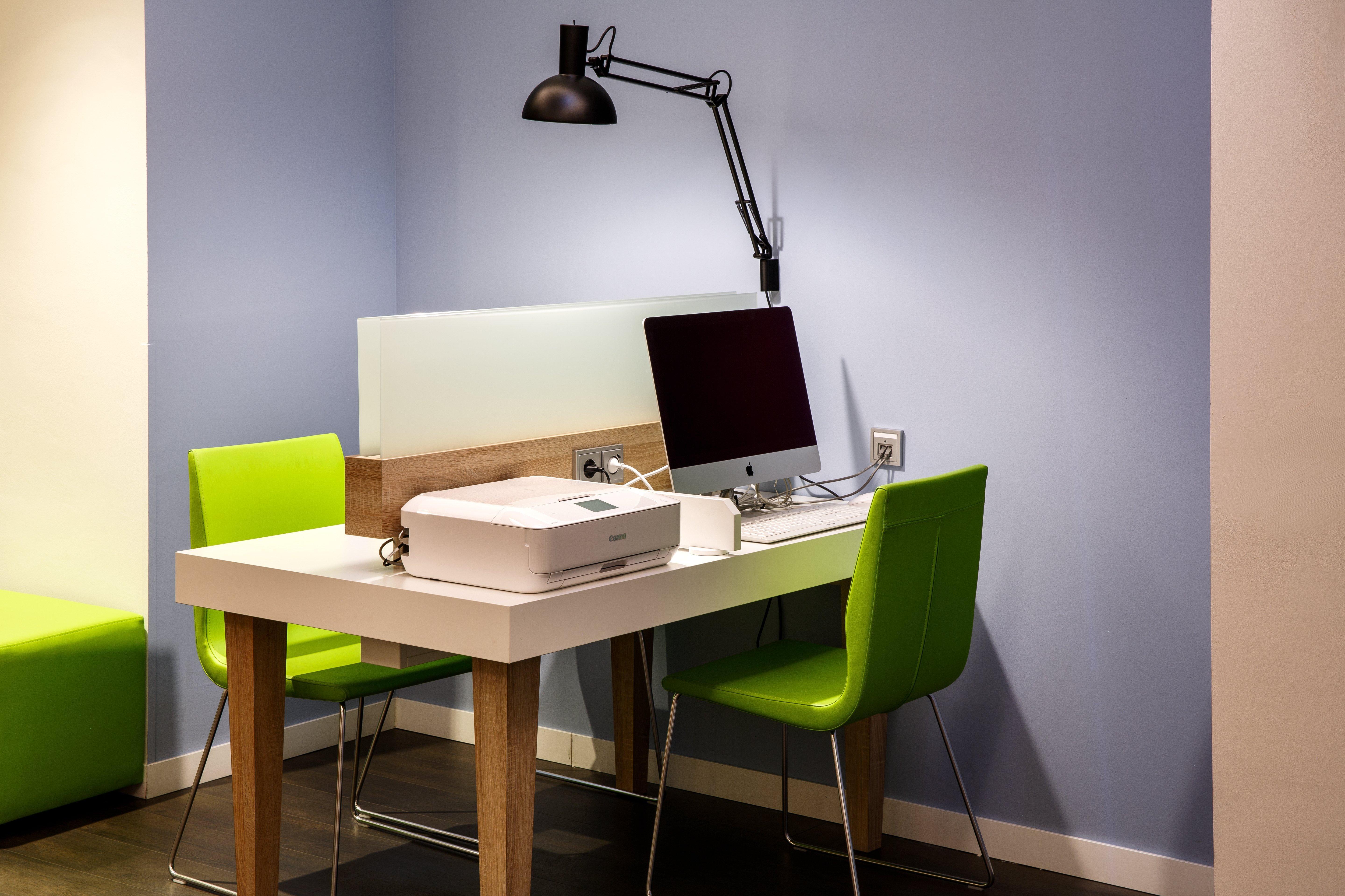 - South, An Ihg 4* Dresden